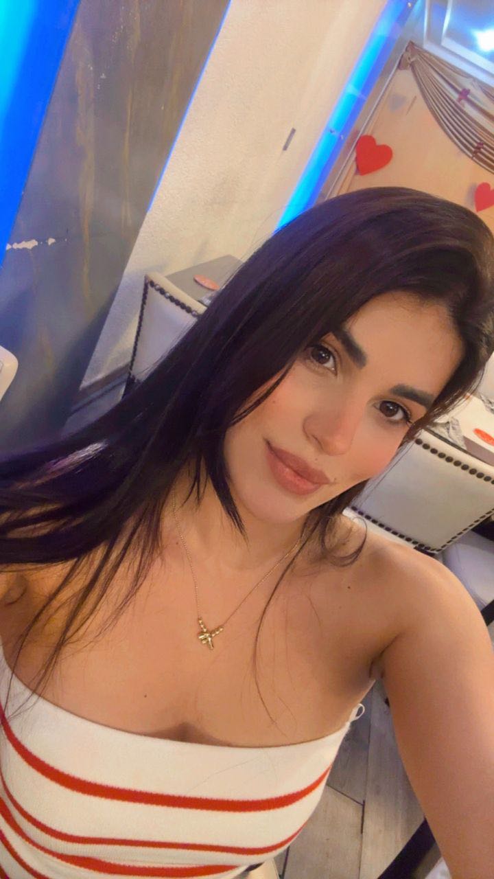 Samira, a verified girl you can meet on the FlirtChat flirt app