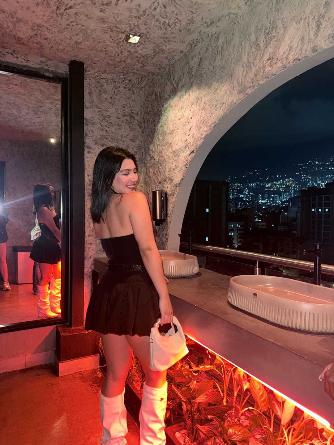 Samanta is live